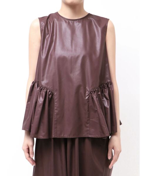 ELENDEEK（エレンディーク）の「カレンダリングペプラムブラウス【セットアップ対応】（シャツ/ブラウス・レディース・ベージュ/ボルドー/ブラック・FREE）」の18枚目の写真