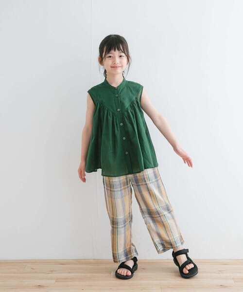 URBAN RESEARCH DOORS（アーバンリサーチドアーズ）の「『親子リンク』コットンボイルV切替ブラウス(KIDS)（シャツ/ブラウス・キッズ・グリーン/ブラック・105/120/135）」の21枚目の写真