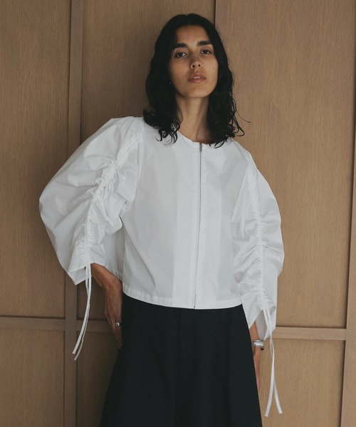 トップス MANOF DRAWSTRING SLEEVE SHORT BLOUSE DRAWSTRING SLEEVE SHORT BLOUSE（シャツ/ブラウス）｜MANOF
