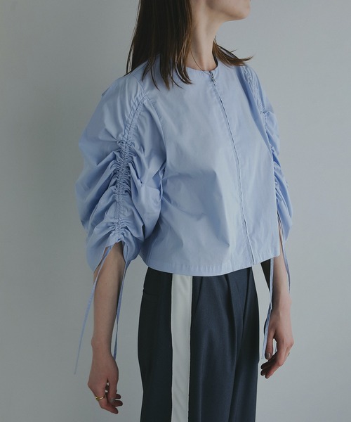 MANOF(マノフ)の「DRAWSTRING SLEEVE SHORT BLOUSE(シャツ/ブラウス・レディース・ホワイト/ブルー/ブラック・M/S)」の14枚目の写真