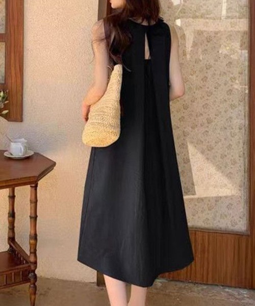 SallyLunn(サリーラン)の「ギャザーノースリーブワンピース(ワンピース・レディース・アイボリー/ブラック・LARGE/MEDIUM)」の9枚目の写真