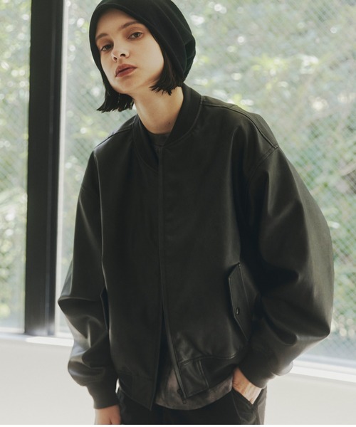 tk.TAKEO KIKUCHI（ティーケータケオキクチ）の「シンセティックレザー MA－1（ブルゾン・レディース・ブラック系/ダークブラウン系/ブラック・01/03/02）」の11枚目の写真