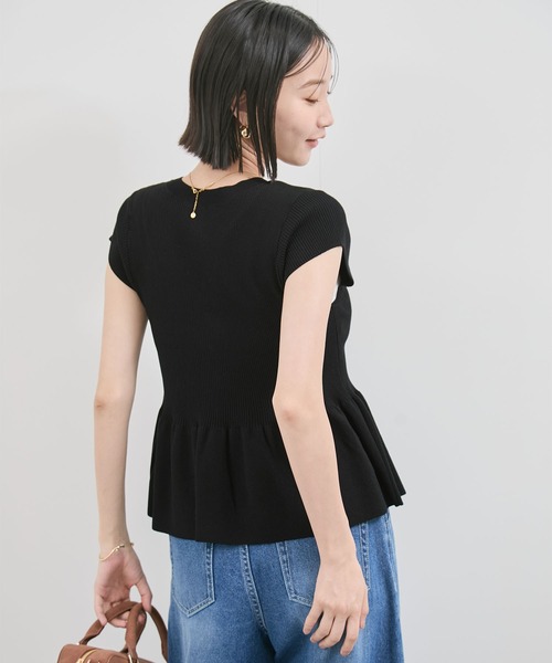 VIS（ビス）の「【アンチピリング/洗える】美SMARTショートスリーブペプラムニット（カーディガン/ボレロ・レディース・サックスブルー/ブラック/オフホワイト/ライトグリーン・FREE）」の8枚目の写真