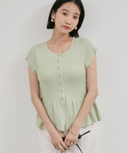 VIS（ビス）の「【アンチピリング/洗える】美SMARTショートスリーブペプラムニット（カーディガン/ボレロ・レディース・サックスブルー/ブラック/オフホワイト/ライトグリーン・FREE）」の15枚目の写真