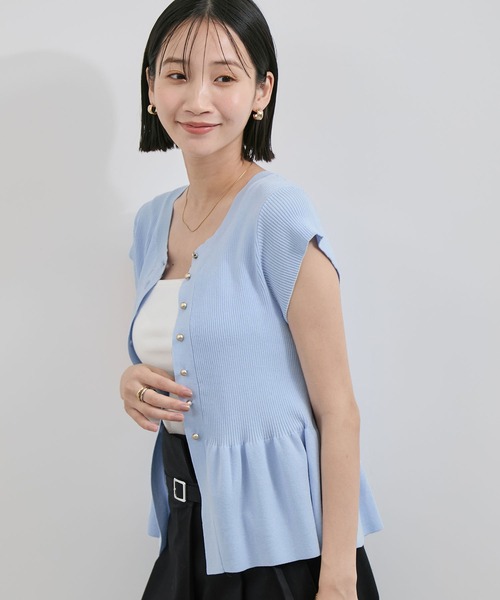 VIS（ビス）の「【アンチピリング/洗える】美SMARTショートスリーブペプラムニット（カーディガン/ボレロ・レディース・サックスブルー/ブラック/オフホワイト/ライトグリーン・FREE）」の20枚目の写真