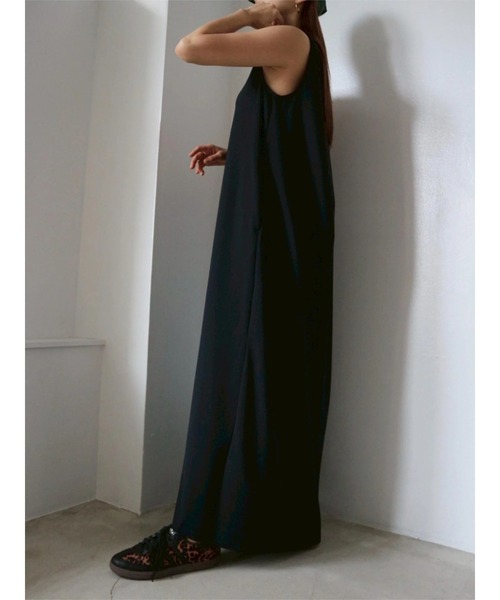 TRUNC(トランクエイティーエイト)の「Smooth Rib Long Dress(ワンピース・レディース・アイボリー/ブラック/ブルー・FREE)」の7枚目の写真