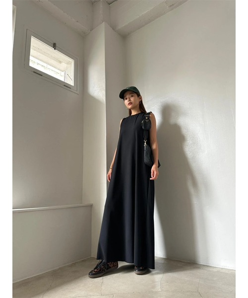 TRUNC(トランクエイティーエイト)の「Smooth Rib Long Dress(ワンピース・レディース・アイボリー/ブラック/ブルー・FREE)」の21枚目の写真