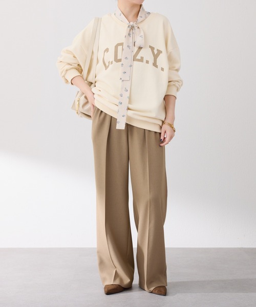 COLLAGE GALLARDAGALANTE(コラージュガリャルダガランテ)の「COZYロゴスウェット(スウェット・レディース・オフホワイト/ボルドー・FREE)」の3枚目の写真