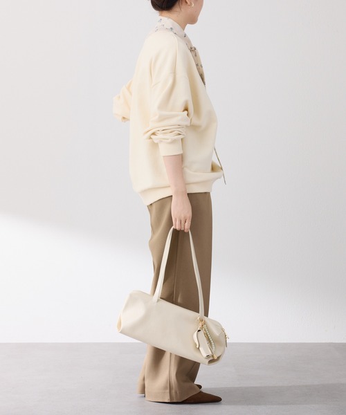 COLLAGE GALLARDAGALANTE(コラージュガリャルダガランテ)の「COZYロゴスウェット(スウェット・レディース・オフホワイト/ボルドー・FREE)」の10枚目の写真