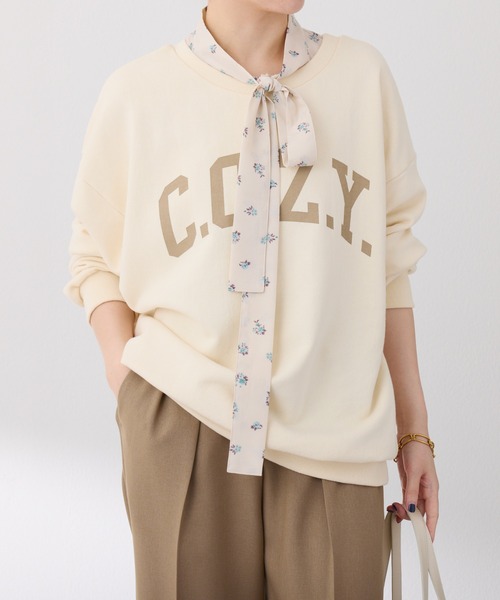 COLLAGE GALLARDAGALANTE(コラージュガリャルダガランテ)の「COZYロゴスウェット(スウェット・レディース・オフホワイト/ボルドー・FREE)」の4枚目の写真