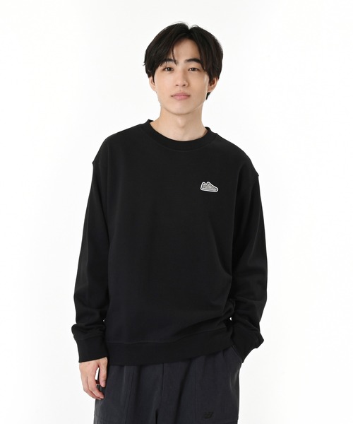 NEW BALANCE（ニューバランス）の「574 シューパッチクルー（スウェット・メンズ・ブラック/ライトグレー・SMALL/MEDIUM/LARGE/X-LARGE/XX-LARGE）」の2枚目の写真
