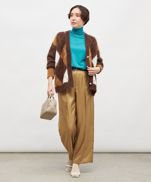 Laraaji(ララージ)の「モヘアインターシャアーガイルVネックカーディガン(カーディガン/ボレロ・レディース・ブラウン系その他/ピンク系その他・38)」の4枚目の写真