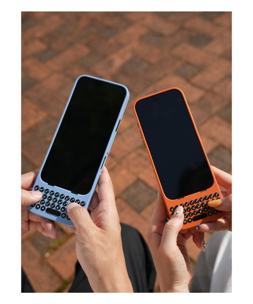 Clicks（クリックス）】キーボード付き iPhone16 Pro ケース