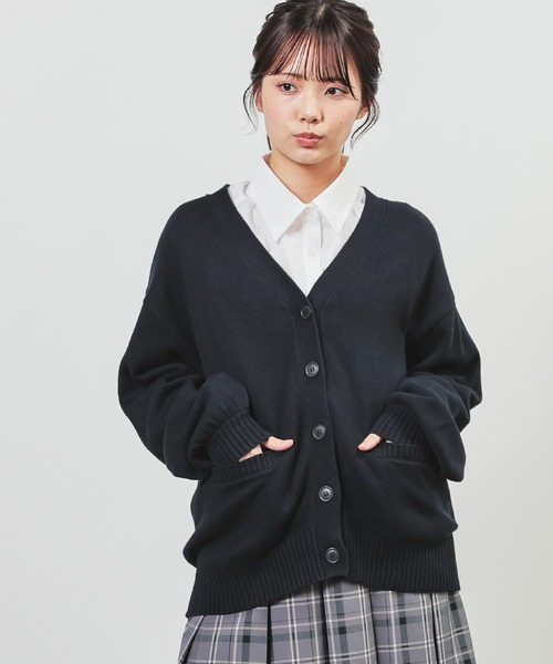 Honeys(ハニーズ)の「スクールVカーディガン(カーディガン/ボレロ・レディース・ネイビー/ベージュ/アイボリー/ブラック/杢グレー・L/M/LL/S)」の6枚目の写真