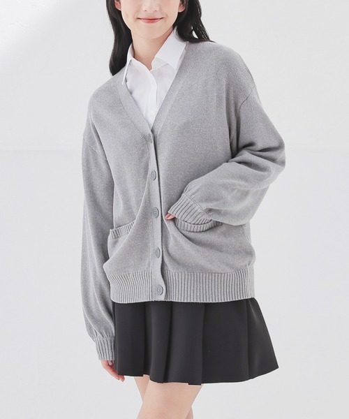 Honeys(ハニーズ)の「スクールVカーディガン(カーディガン/ボレロ・レディース・ネイビー/ベージュ/アイボリー/ブラック/杢グレー・L/M/LL/S)」の12枚目の写真