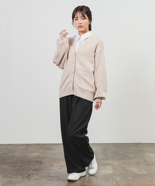 Honeys(ハニーズ)の「スクールVカーディガン(カーディガン/ボレロ・レディース・ネイビー/ベージュ/アイボリー/ブラック/杢グレー・L/M/LL/S)」の13枚目の写真