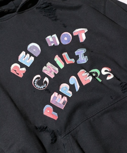 THRIFTY LOOK(スリフティールック)の「THRIFTY LOOK / スリフティールック WORN-OUT BAND HOODIE 'RED HOT CHILI PEPPERS'(パーカー・メンズ・ブラック/ネイビー・X-LARGE/MEDIUM)」の22枚目の写真
