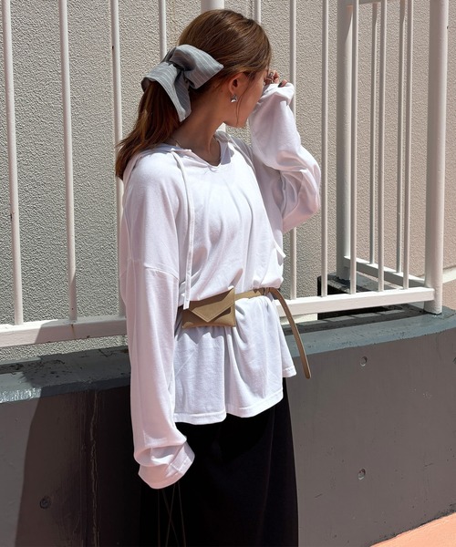 ISOOK（アイスー）の「【ISOOK / アイスー】2wayスエードミニポーチベルト / ベルトバッグ ウエストポーチ 細ベルト ミニバッグ 合皮 合成皮革 ベージュ ブラック 茶 黒 ZOZOTOWN限定（ベルト・レディース・ブラック/ベージュ・FREE）」の20枚目の写真