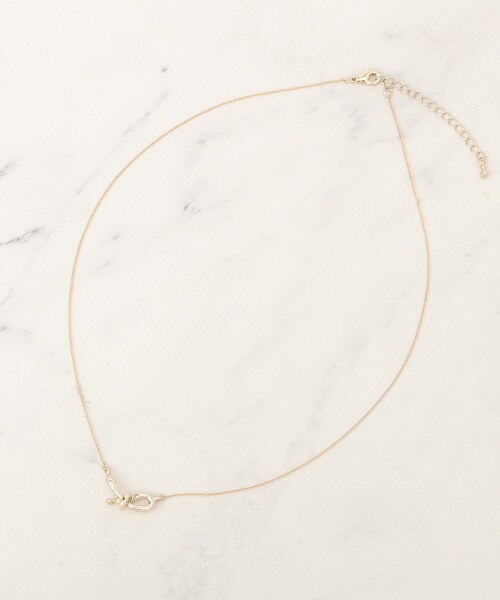 grove(グローブ)の「ノットビジューショートネックレス(ネックレス・レディース・ピンクゴールド/ゴールド・00)」の5枚目の写真