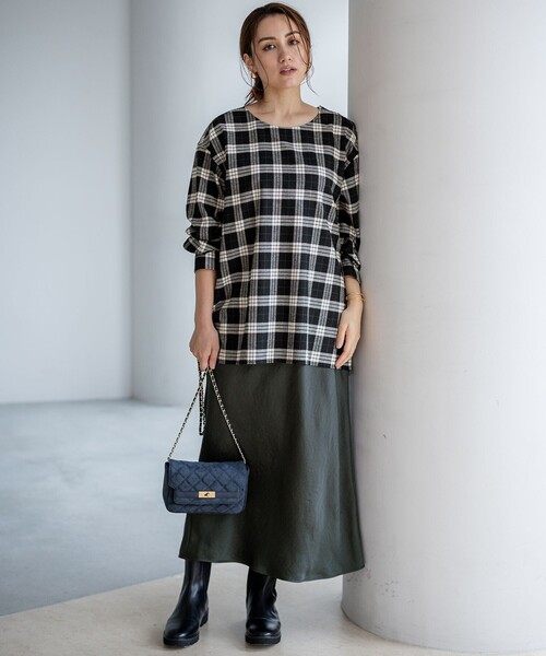 23区(ニジュウサンク)の「【Lサイズ限定】ブラッシュド ビエラチェック ノーカラーブラウス(シャツ/ブラウス・レディース・ネイビー系3/レッド系3/ブラック系3・48/46/44/50)」の16枚目の写真