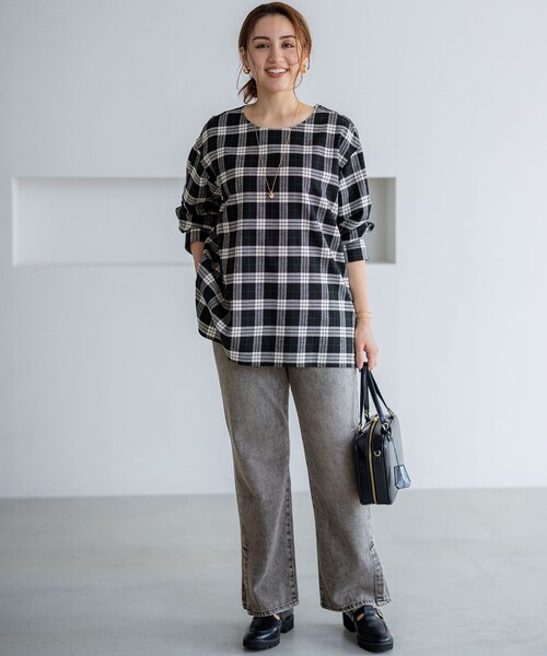 23区(ニジュウサンク)の「【Lサイズ限定】ブラッシュド ビエラチェック ノーカラーブラウス(シャツ/ブラウス・レディース・ネイビー系3/レッド系3/ブラック系3・48/46/44/50)」の18枚目の写真