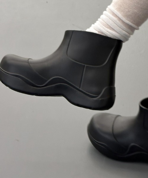 Vipoa(ヴィポア)の「VOLUME SHORT RAIN BOOTS(レインシューズ・レディース・ブラック/ライトピンク/ベージュ/グリーン/ピンク・SMALL/MEDIUM/LARGE)」の15枚目の写真