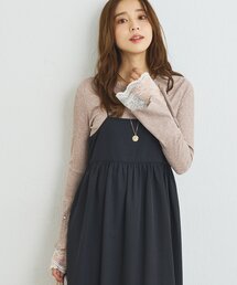 《さりげなく大人可愛い》ラメ入り袖口レースカットソー