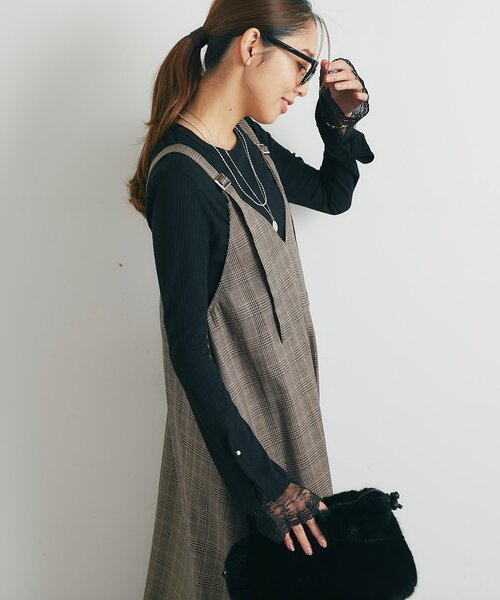 un dix cors（アンディコール）の「《さりげなく大人可愛い》ラメ入り袖口レースカットソー（Tシャツ/カットソー・レディース・ブラウン/オフホワイト/ブラック・FREE）」の16枚目の写真