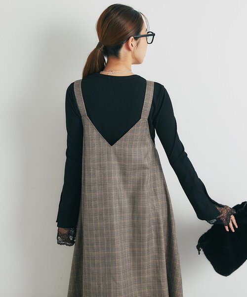 un dix cors（アンディコール）の「《さりげなく大人可愛い》ラメ入り袖口レースカットソー（Tシャツ/カットソー・レディース・ブラウン/オフホワイト/ブラック・FREE）」の17枚目の写真