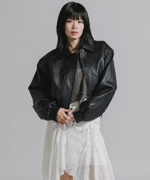 Chick(チック)の「Faux Leather Double-Breasted Blouson Jacket / フェイクレザー 比翼仕立てブルゾン(ブルゾン・レディース・ブラック/ブラウン/キャメル・FREE)」の5枚目の写真