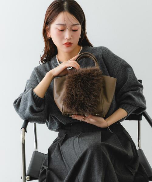 RODE SKO（ロデスコ）の「フラッフィーフラップハンドバッグ（ハンドバッグ・レディース・ベージュ/ブラウン系その他・ONE）」の4枚目の写真
