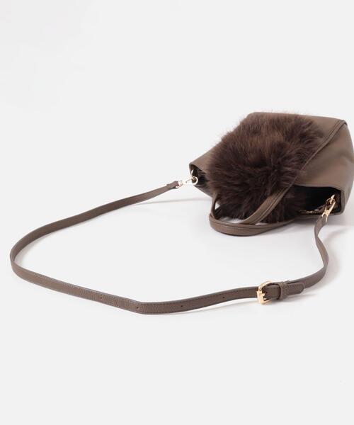 RODE SKO(ロデスコ)の「フラッフィーフラップハンドバッグ(ハンドバッグ・レディース・ベージュ/ブラウン系その他・ONE)」の19枚目の写真