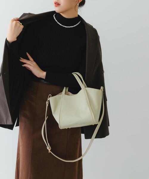 RODE SKO(ロデスコ)の「フラッフィーフラップハンドバッグ(ハンドバッグ・レディース・ベージュ/ブラウン系その他・ONE)」の13枚目の写真