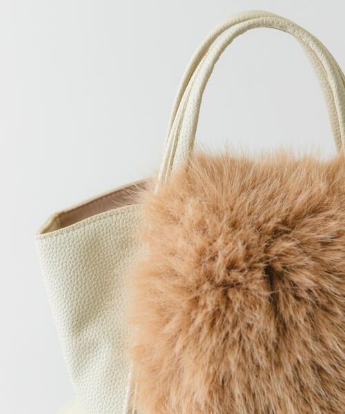 RODE SKO(ロデスコ)の「フラッフィーフラップハンドバッグ(ハンドバッグ・レディース・ベージュ/ブラウン系その他・ONE)」の8枚目の写真