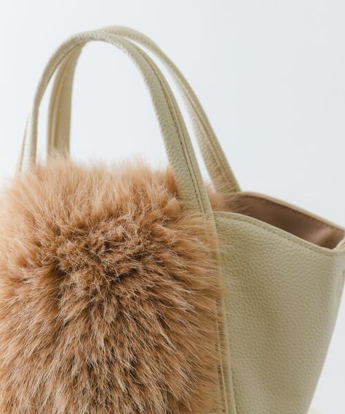 RODE SKO(ロデスコ)の「フラッフィーフラップハンドバッグ(ハンドバッグ・レディース・ベージュ/ブラウン系その他・ONE)」の7枚目の写真