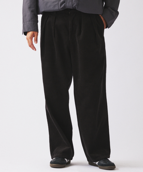 JOURNAL STANDARD relume(ジャーナルスタンダード レリューム)の「コーデュロイ 2タック スラックス(スラックス・メンズ・タン/ブラックミックス/ネイビー・SMALL/MEDIUM/LARGE)」の2枚目の写真