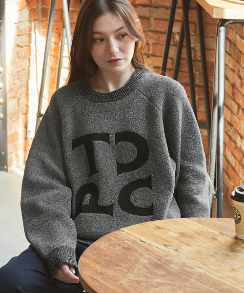 THE CRAFT CREW PRODUCTS(ザクラフトクループロダクツ)の「モールヤーン ジャガードロゴ 配色クルーネックニット / アンチピリング・マシンウォッシャブル【THE CRAFT CREW PRODUCTS】(ニット/セーター・メンズ・オフホワイト/グレー/ネイビー/グレイッシュベージュ/ブラック・L/M/S)」の16枚目の写真