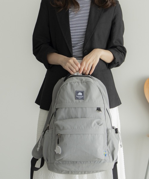 SCANDINAVIAN FOREST（スカンジナビアン・フォレスト）の「スタンデイパック＜撥水加工＞（バックパック/リュック・レディース・グレー/ブラック/ベージュ・FREE）」の2枚目の写真