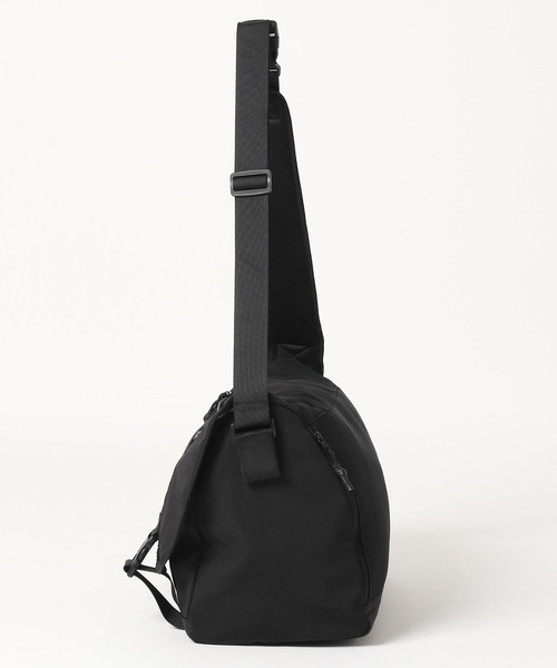 niko and...（ニコアンド）の「コードポケメッセンジャーバッグ（メッセンジャーバッグ・メンズ・グレー/ブラック・FREE）」の12枚目の写真