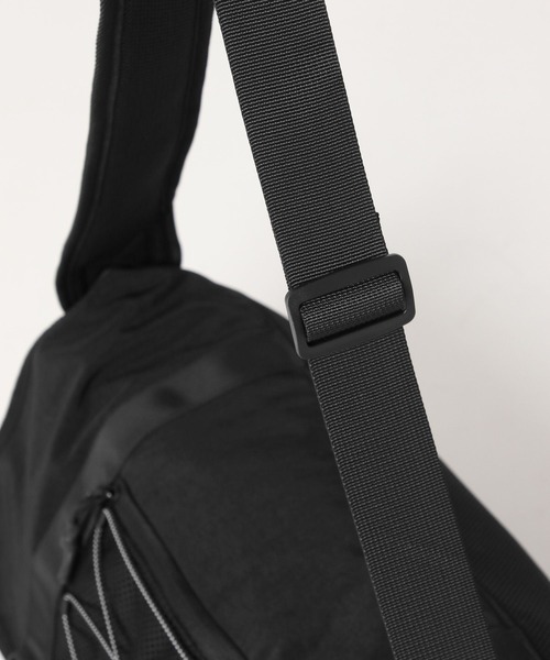 niko and...（ニコアンド）の「コードポケメッセンジャーバッグ（メッセンジャーバッグ・メンズ・グレー/ブラック・FREE）」の18枚目の写真