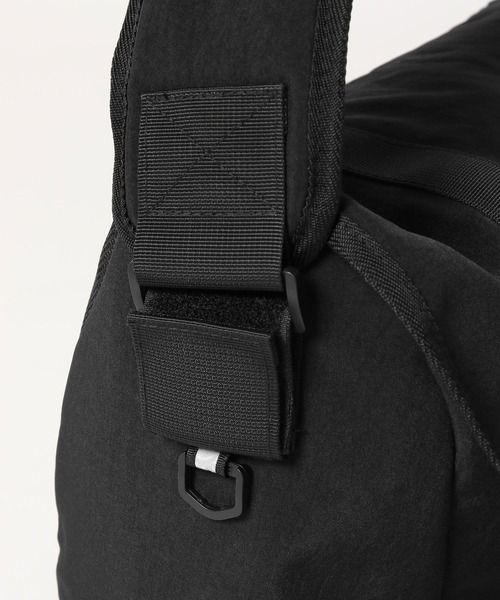 niko and...（ニコアンド）の「コードポケメッセンジャーバッグ（メッセンジャーバッグ・メンズ・グレー/ブラック・FREE）」の19枚目の写真