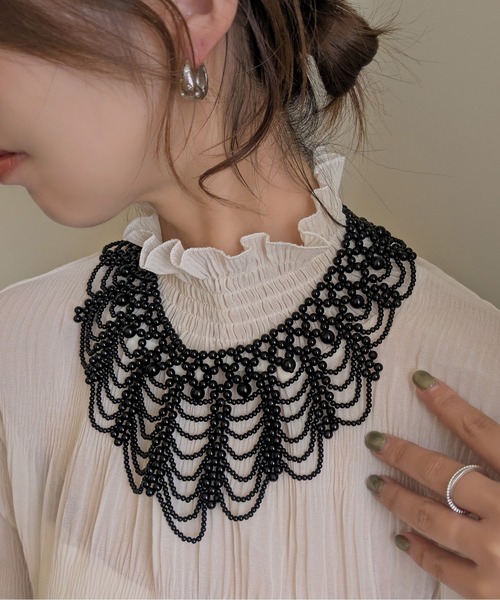 styiro（スタイロ）の「シャンデリアパールネックレス/つけ襟（ネックレス・レディース・ブラック/ホワイト系その他・FREE）」の2枚目の写真