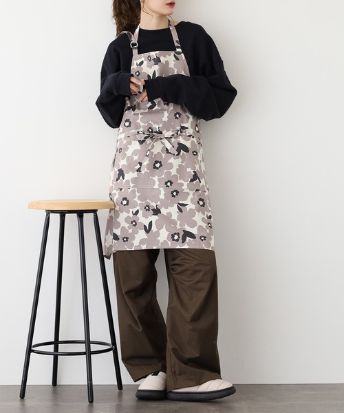 フラワープリントショートエプロン（エプロン）｜l'atelier Nuuit