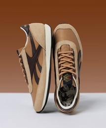 Reebok(���[�{�b�N)�̃J�}���O / CAMARGUE(�X�j�[�J�[)
