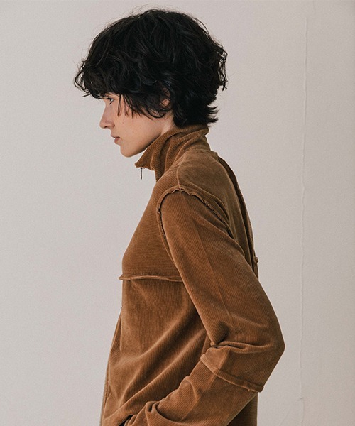 CREDONA(クレドナ)の「TERRA VELOUR FIT ZIP TOPS/テラベロアフィットジップトップス(Tシャツ/カットソー・レディース・チャコールグレー/キャメル・FREE)」の15枚目の写真