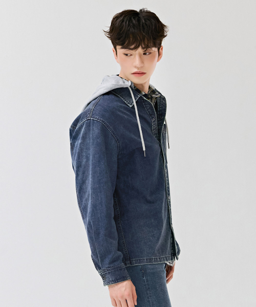 CHASECULT(チェイスカルト)の「共用アウター型フードデニムシャツ-DERU5431B04(シャツ/ブラウス・メンズ・ネイビー・100/95/105/90)」の4枚目の写真