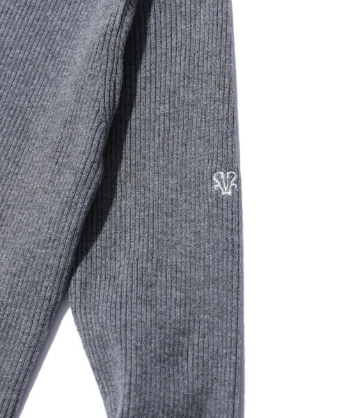 YOUHEE(ユヒ)の「BASIC LOGO KNIT MELANGE GREY(ニット/セーター・レディース・その他・FREE)」の5枚目の写真
