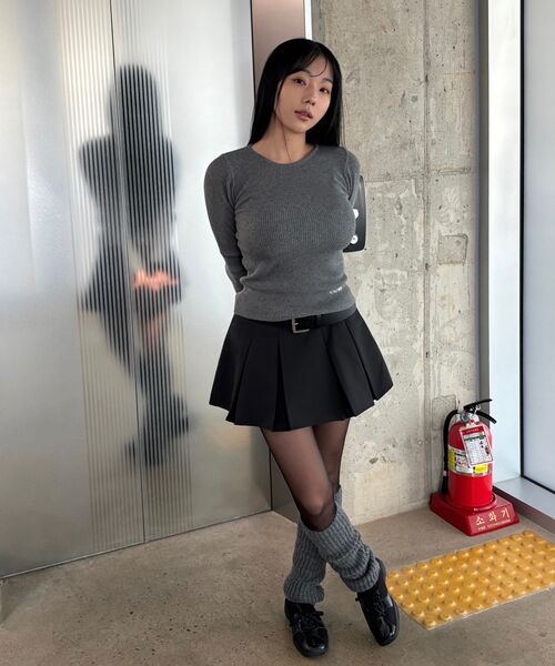 YOUHEE(ユヒ)の「BASIC LOGO KNIT MELANGE GREY(ニット/セーター・レディース・その他・FREE)」の8枚目の写真