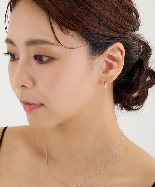 CALIN　STANDARD（カリンスタンダード）の「◆金属アレルギー対応◆◆made in japan◆ミニドロップフックピアス（ピアス（両耳用）・レディース・ゴールド/シルバー・FREE）」の4枚目の写真