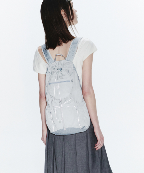 FENNEC（フェネック）の「AIRY POCKET BACKPACK - GREY（バックパック/リュック・レディース・その他・FREE）」の3枚目の写真